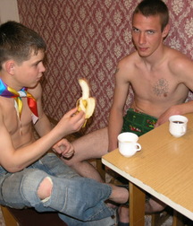 Mike and friend 5b30406101770.jpg