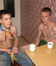 Mike and friend 5b30406fd129c.jpg