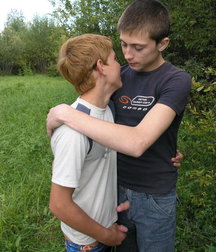 Mike and friend 5b358eb3ed102.jpg