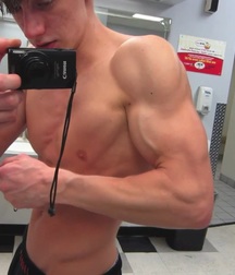 Rippin Nick 5b35914297d07.jpg