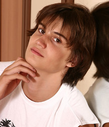 Rene 5b3b450da34ae.jpg