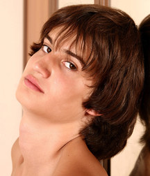 Rene 5b3b45a8e2b21.jpg