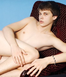 Alexi 5b3d6f94cd352.jpg