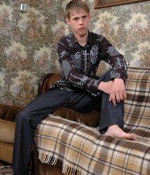 Andre 5b3d70967bb53.jpg