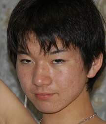 Asian boy 5b3d728253ae1.jpg