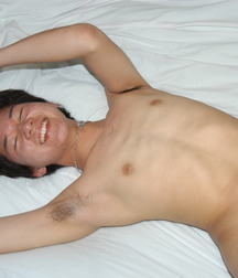 Asian boy 5b3d72a0cd731.jpg