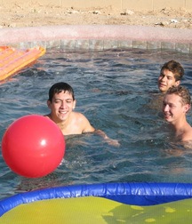 friends 5b416f1ed9d0a.jpg