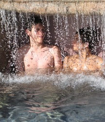 friends 5b416f2447a8b.jpg
