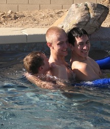 friends 5b416f35aea79.jpg