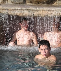 friends 5b416f38cddb6.jpg