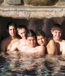 friends 5b416f556baa0.jpg