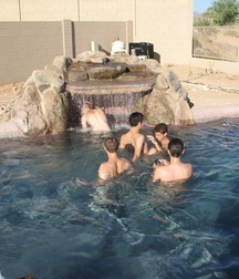 friends 5b416f6139050.jpg