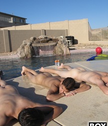friends 5b416f86932e7.jpg
