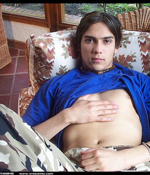 Latinboy 5b4970aae3e8c.jpg