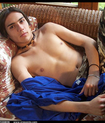 Latinboy 5b4970aee9529.jpg