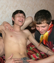 Mike and Friends 5b4e9a4d5a5c7.jpg
