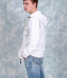 Sergey 5b52a7cd9c572.jpg