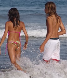 Beachboy 5b53f61912114.jpg