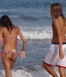 Beachboy 5b53f61a7cdf4.jpg