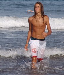 Beachboy 5b53f622c8c04.jpg