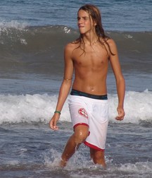 Beachboy 5b53f628eccde.jpg