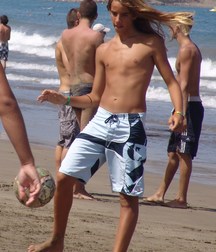 Beachboy 5b53f6ac24c8a.jpg