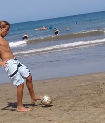 Beachboy 5b53f6b6073c0.jpg