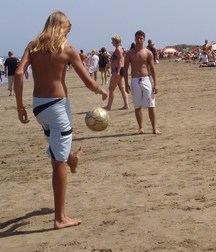 Beachboy 5b53f6be2e4b3.jpg