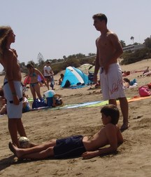 Beachboy 5b53f6d8ce257.jpg