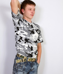 Damien 5b59af9d57daf.jpg