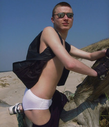 Karl 5b7a90558ae8b.jpg