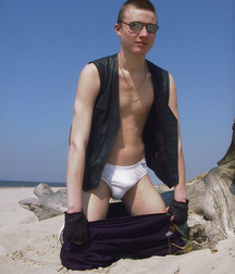 Karl 5b7a905780114.jpg