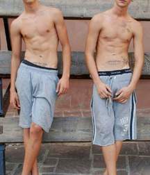 hottest boys 5b7e0e7b00deb.jpg