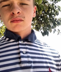 hottest boys 5b7e0e8b87d05.jpg