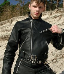 Cody 5b7e12aea782d.jpg