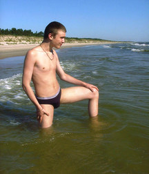 Karl 5b80cf4003679.jpg