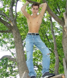 kiryl 5bb4128e6d236.jpg