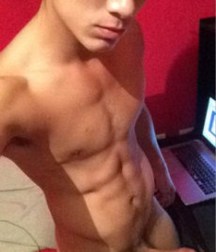 Gman's twinks 5bb41e04ab1de.jpg