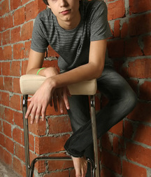 Colin 5c6fd4178eac2.jpg