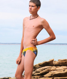 Oliver 5c7c8b009cb4c.jpg