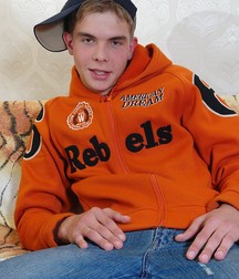 Dan 5c7e502809ca1.jpg