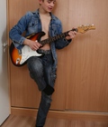 Aaron-Guitar 5c80f54f12c24.jpg