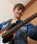 Aaron-Guitar 5c80f5643efe6.jpg