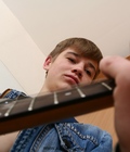 Aaron-Guitar 5c80f568a0e97.jpg