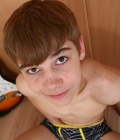 Aaron-Guitar 5c80f5bf72ead.jpg
