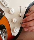 Aaron-Guitar 5c80f5f36ebbe.jpg