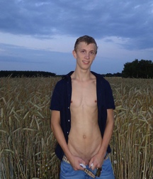 Christian  5c8245d530014.jpg