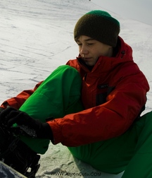 Aaron-Snowboard 5c94b0a53acda.jpg