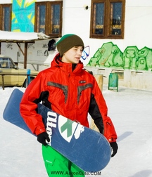 Aaron-Snowboard 5c95a6fc1042b.jpg