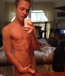 More hotties 5d0fe88cd6311.jpg